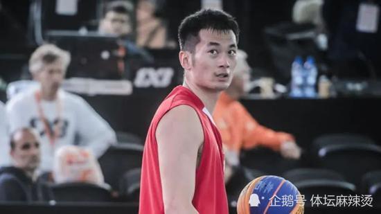 三人篮球队员爆料视频  第1张